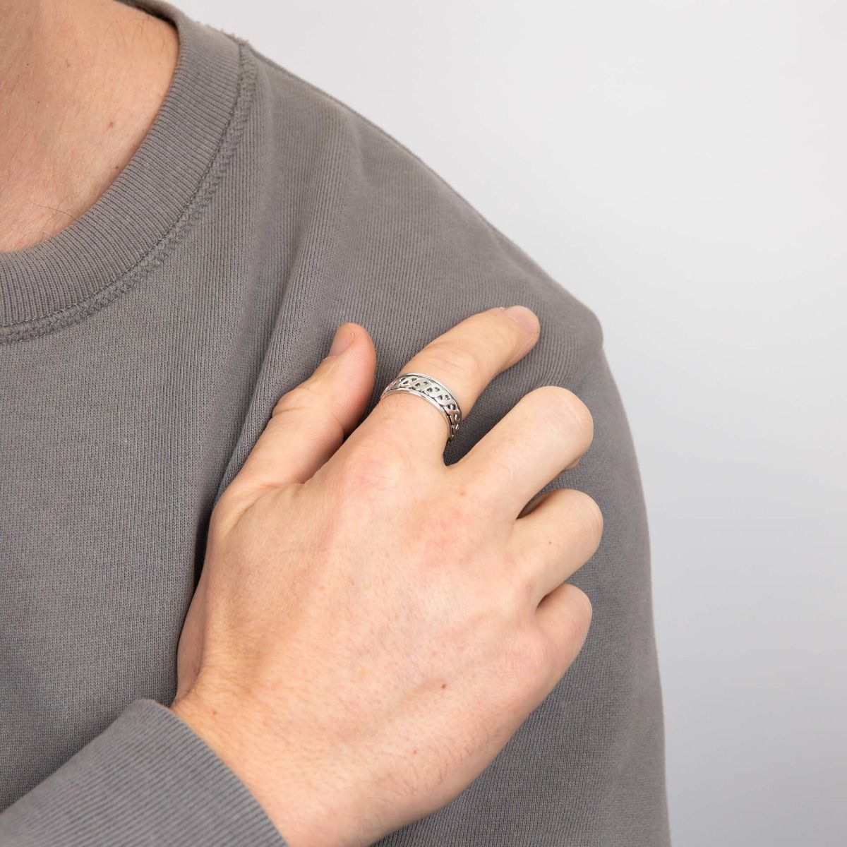 Anello Fascia Celtico in Argento Uomo Elegante - BDG Accessories