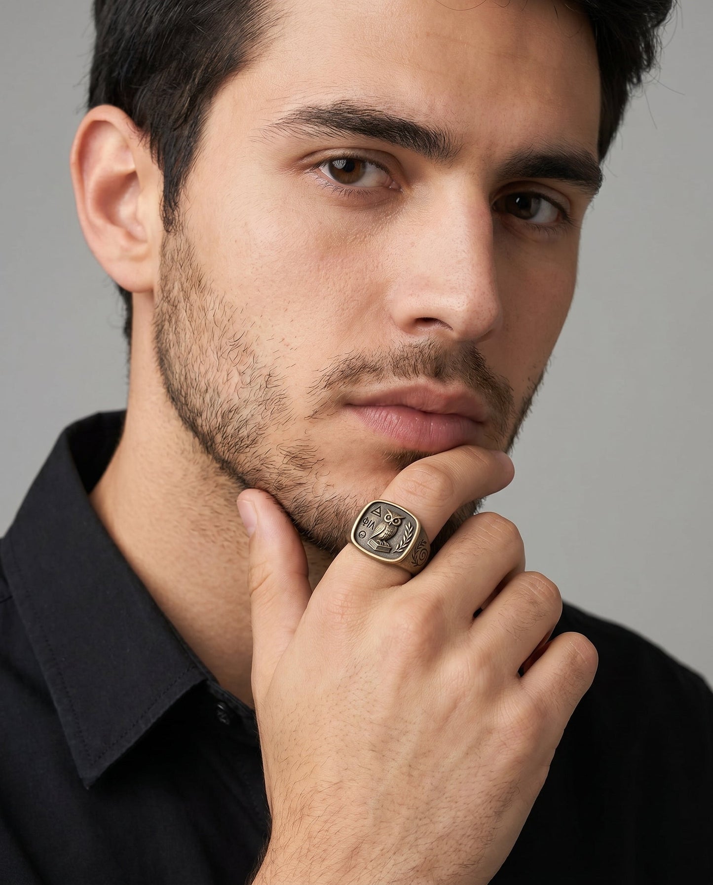 Anello il Saggio Esploratore, uno chevalier in argento per chi ama viaggiare in mete antiche - BDG Accessories