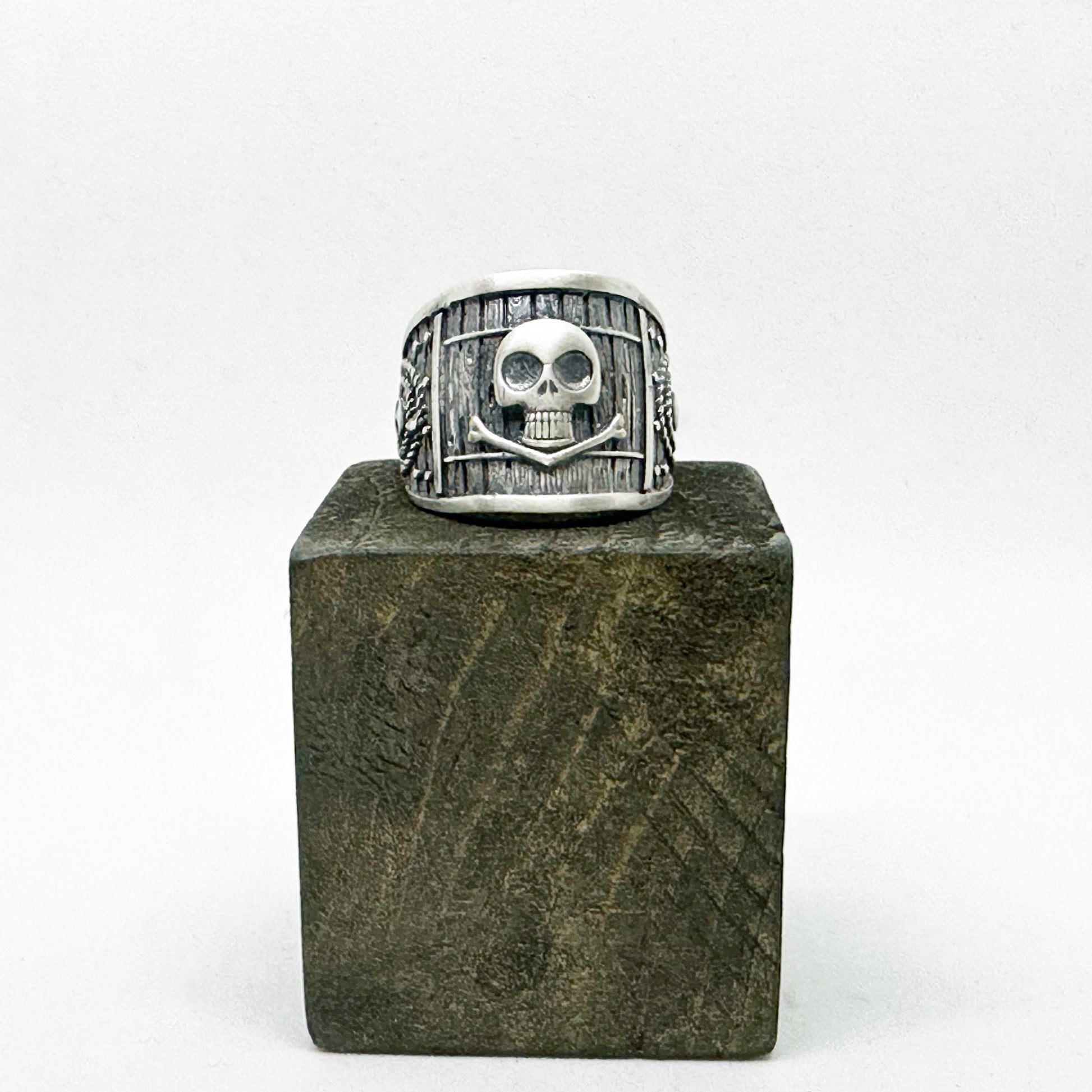 Anello Uomo Argento Black Sails: Accessorio da Pirata. BDG Accessories Anelli Pirates