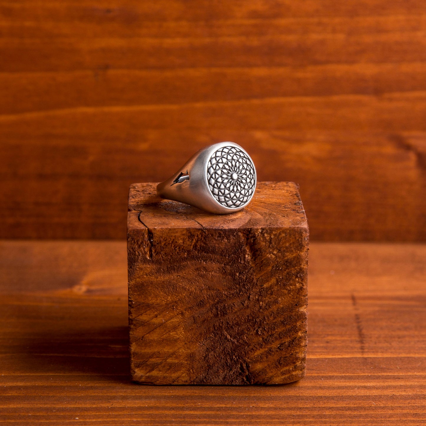 BDG Accessories Anello Chevalier Mandala Design Unico - BDG Accessories