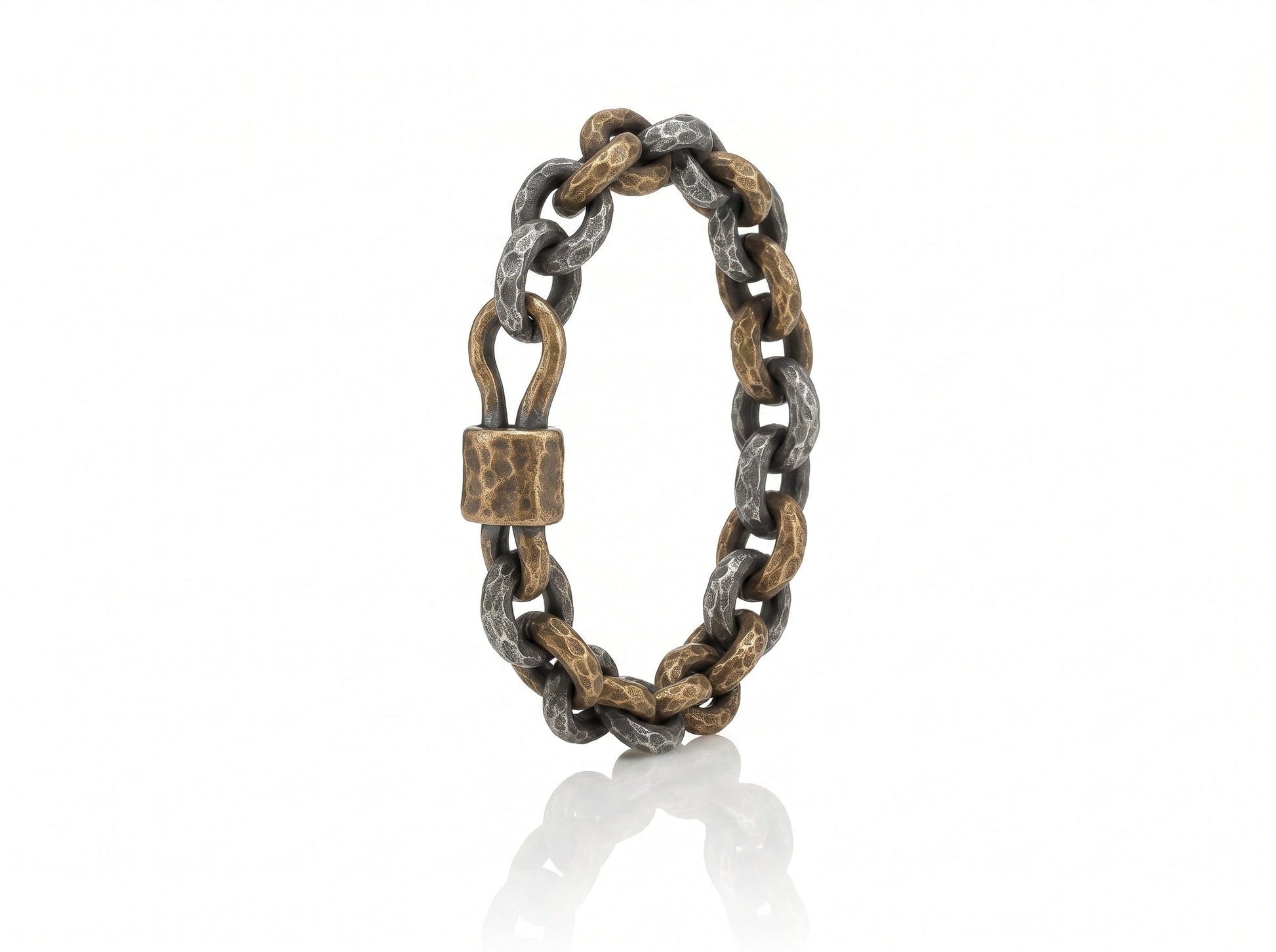 Bracciale in bronzo e in argento invecchiato: il gioiello ideale per le generazioni di guerrieri - BDG Accessories