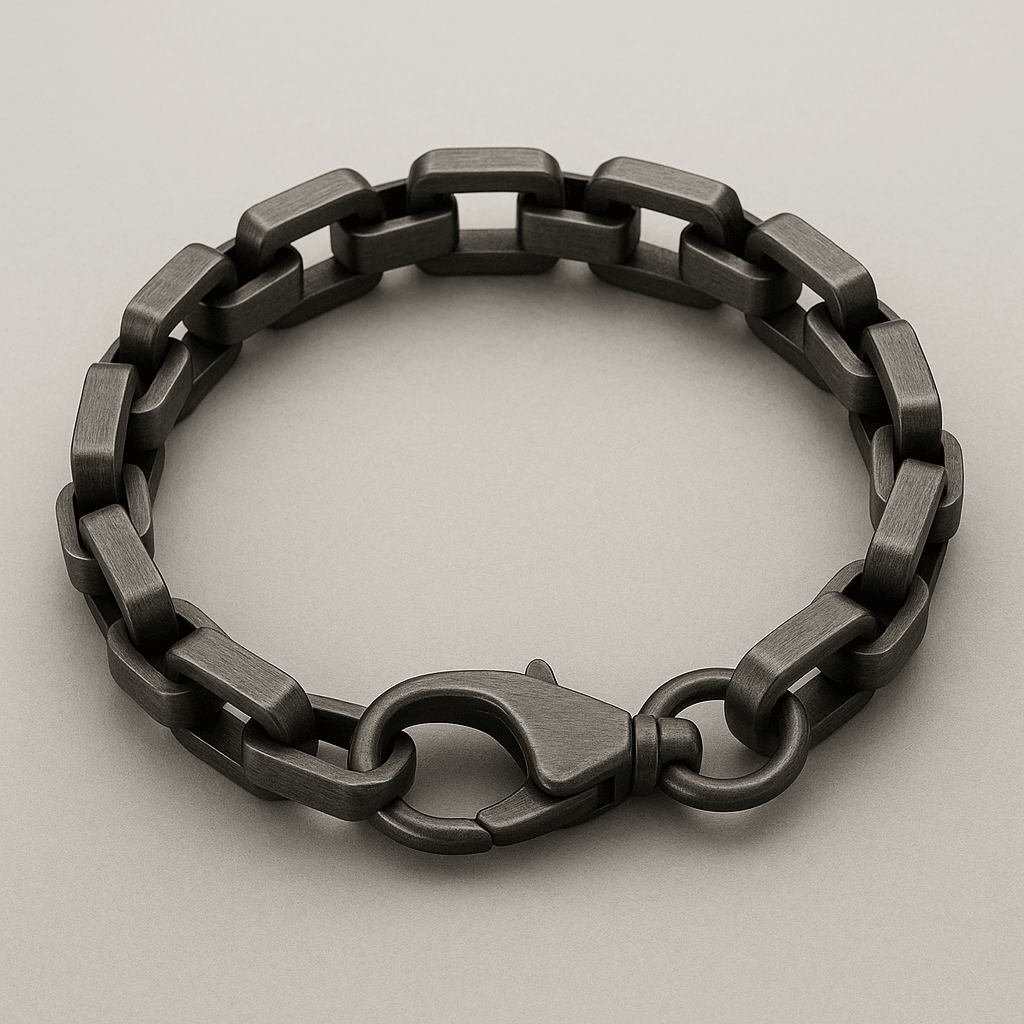 Bracciale L'Armatura. un bracciale forte in argento brunito spazzolato - BDG Accessories